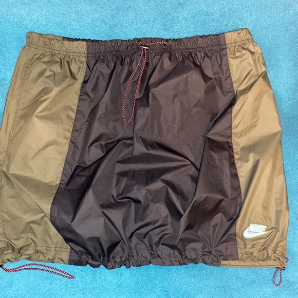 Nike Icon Clash Skirt - Picture 2 of 3